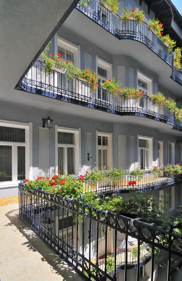 Baross City Apartments Budapeste Exterior foto