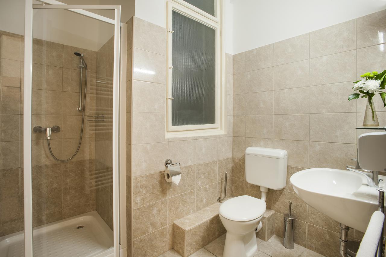 Baross City Apartments Budapeste Exterior foto