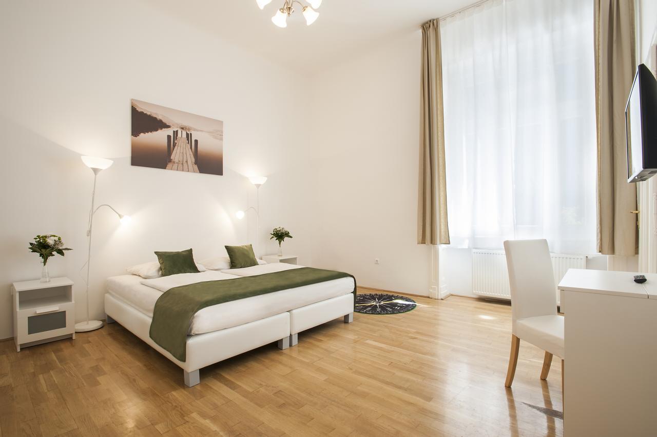 Baross City Apartments Budapeste Exterior foto